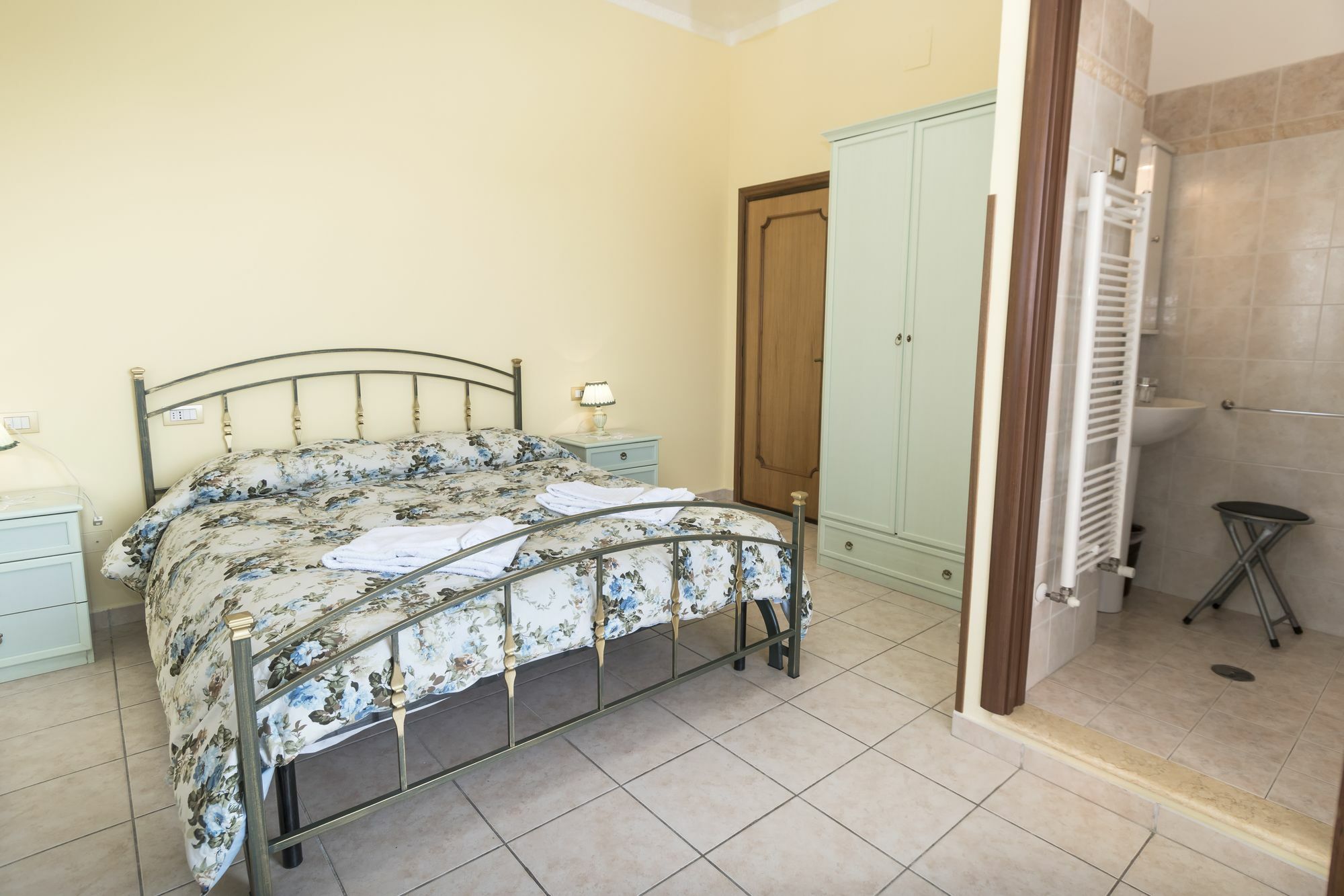Camere Mariella Ассізі Екстер'єр фото
