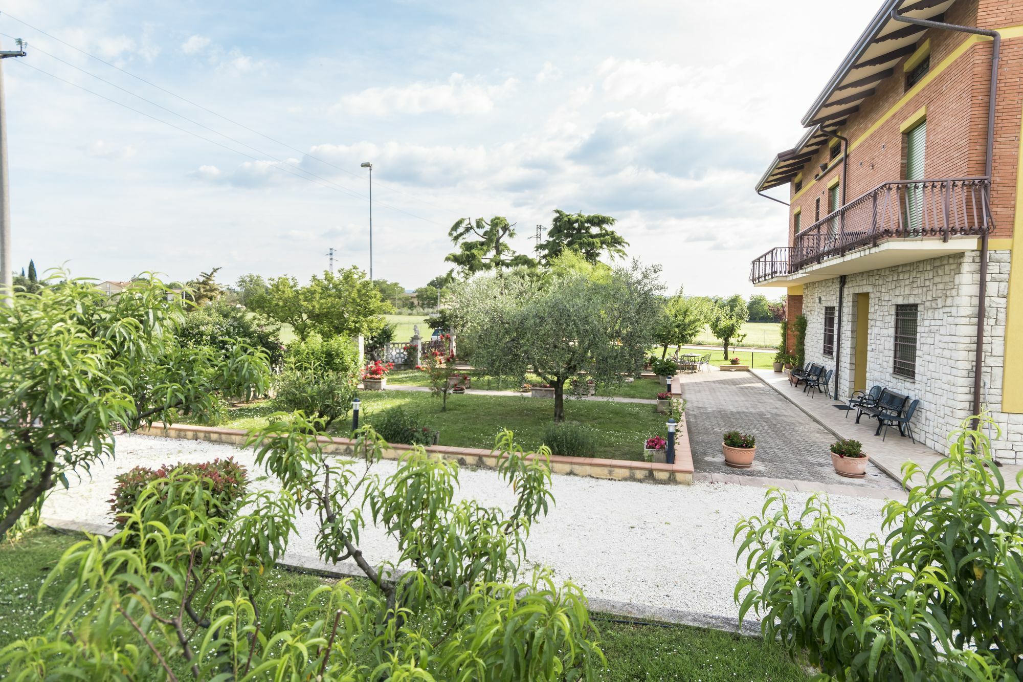 Camere Mariella Ассізі Екстер'єр фото