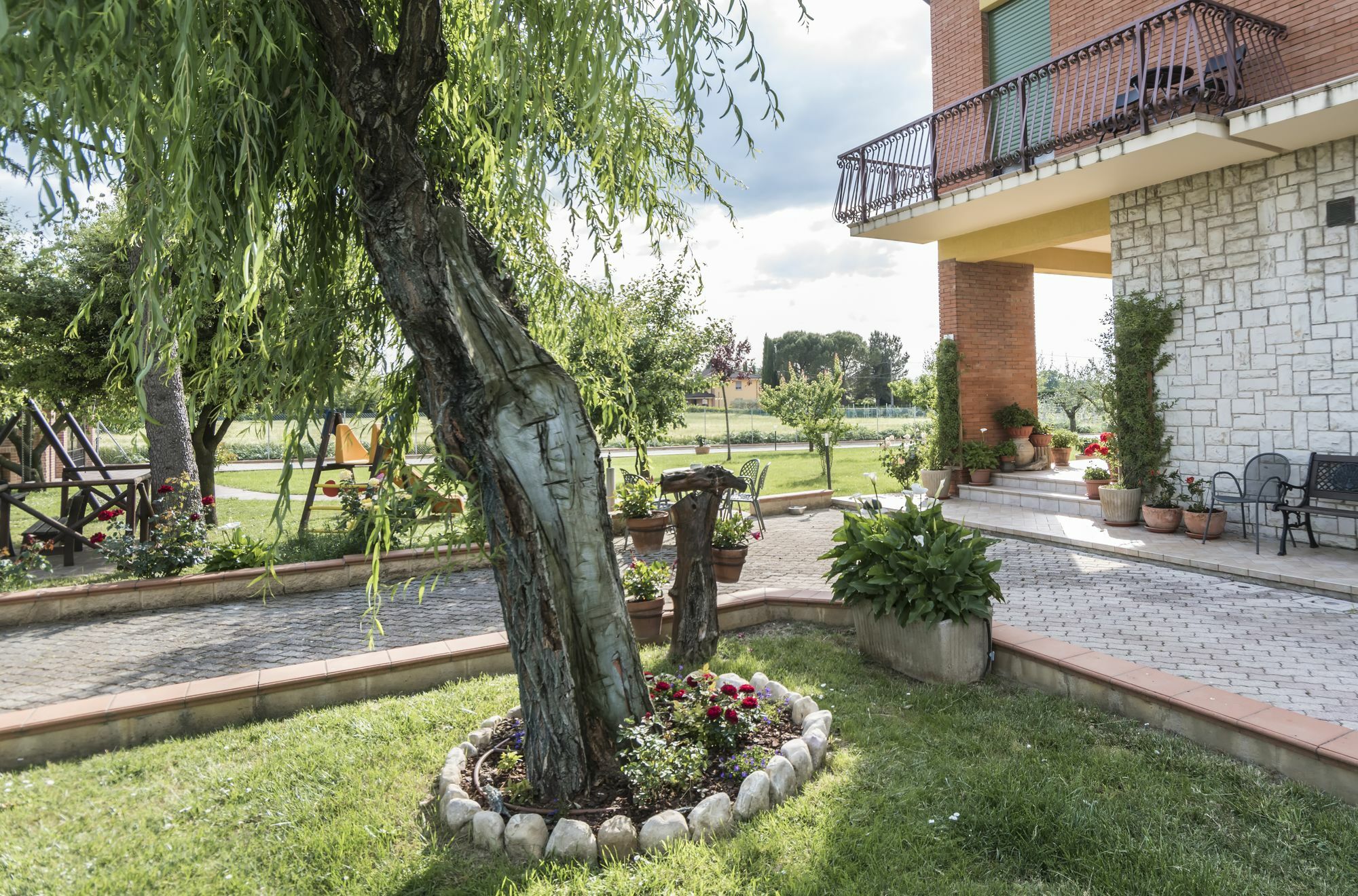 Camere Mariella Ассізі Екстер'єр фото